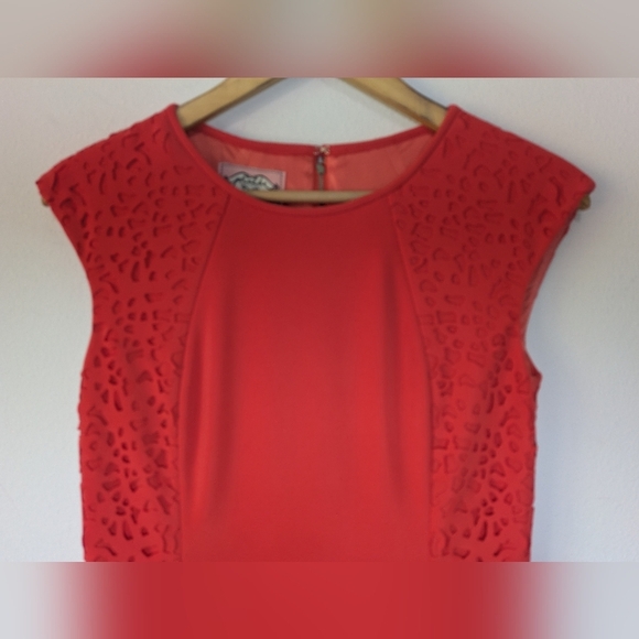 Phoebe Couture Fitted Cutout Lace Orange Red Pencil Chic Mini dress Sz 2 EUC - Picture 7 of 16